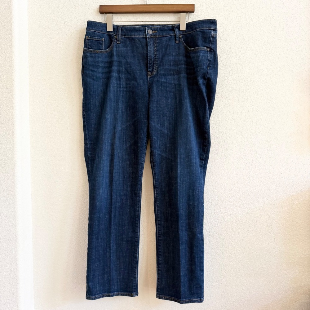 Chicos So Slimming No Girlfriend Jeans Womens 16R Dark Wash Straight Leg Blue